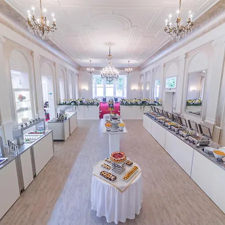 Pawlik-aquaforum מלון